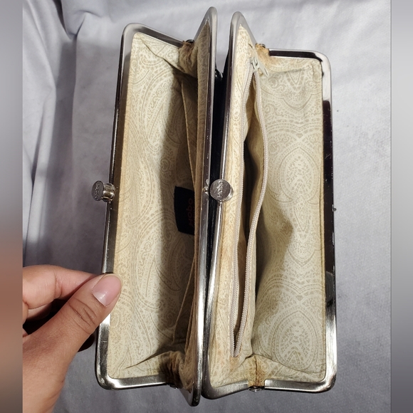 Hobo Lauren Clutch Wallet Leather In Black - Picture 10 of 13